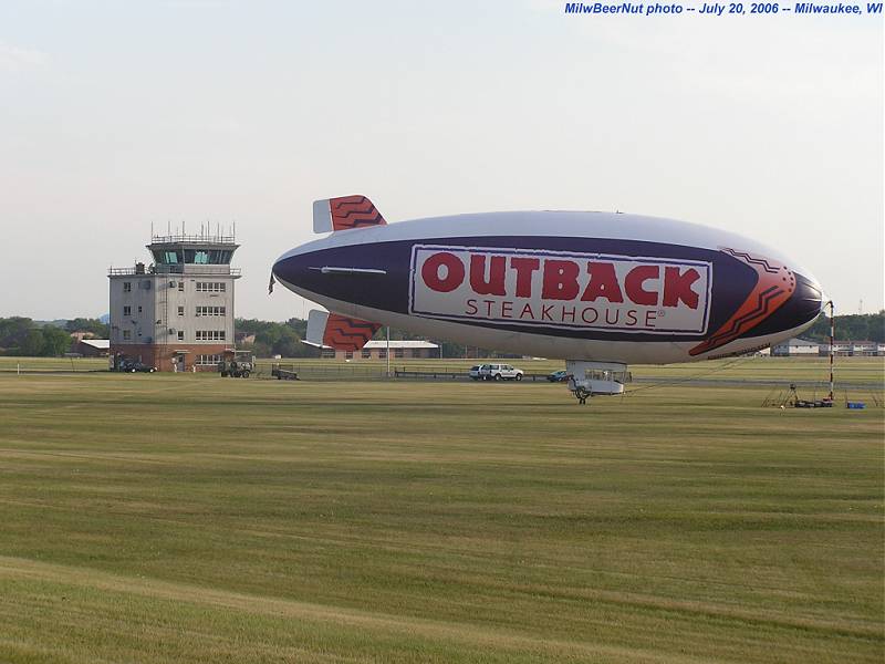 Outback Steakhouse blimp
