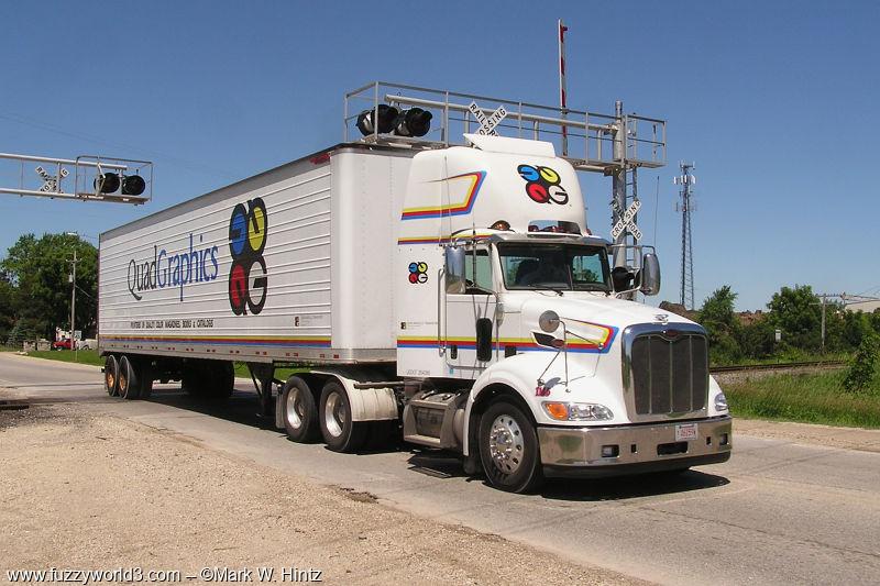 Quad Graphics truck