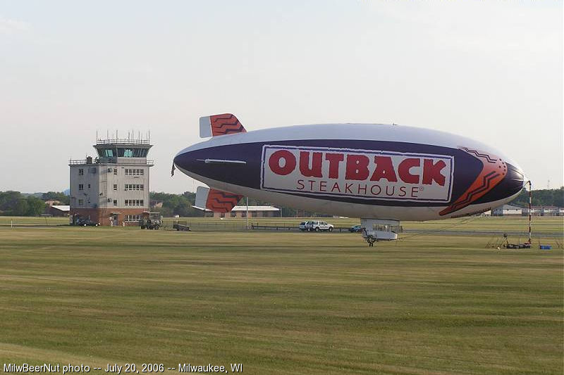 Outback Steakhouse blimp