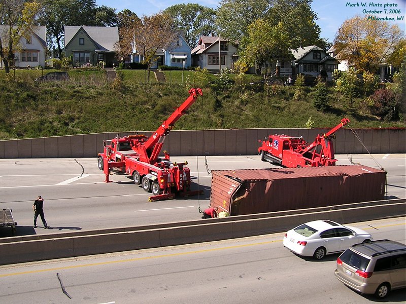 container crash on I-43