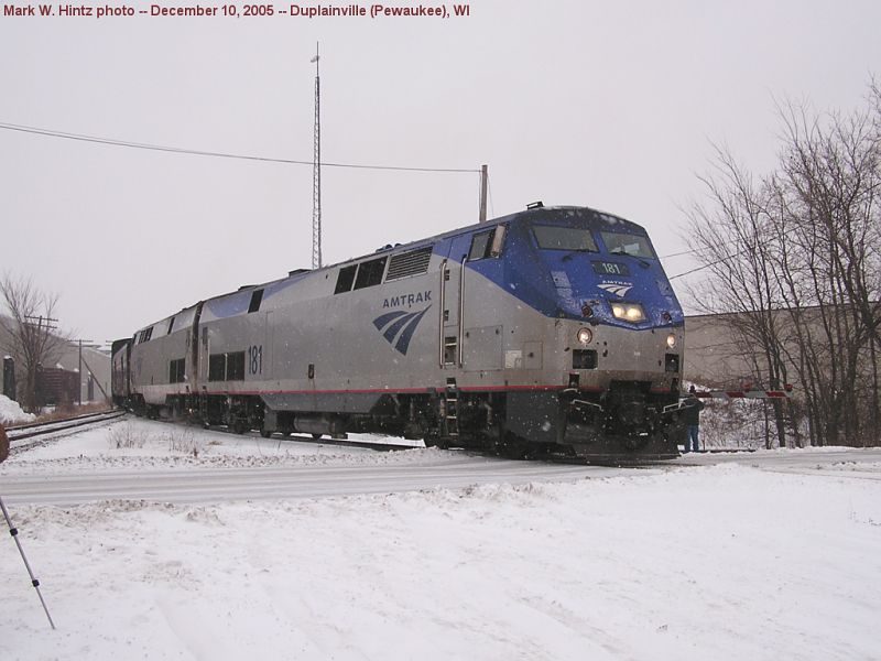 Amtrak GE P42 181