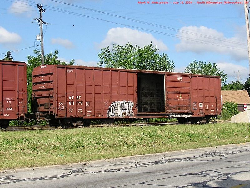 ATSF waffle-side boxcar 611179