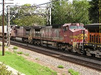 BNSF GE C40-8W 927 (ex-ATSF)