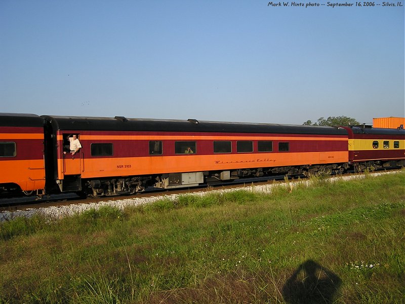 MILW psgr car Wisconsin Valley