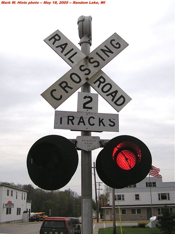 Griswold crossing signal on 1st St., Random Lake, WI