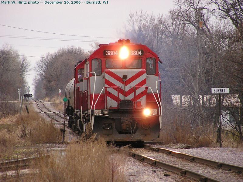 WSOR EMD GP38AC 3804 leading HOK26