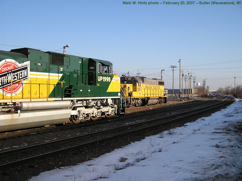 UP EMD SD70ACe 1995 and UP EMD GP38-2 657