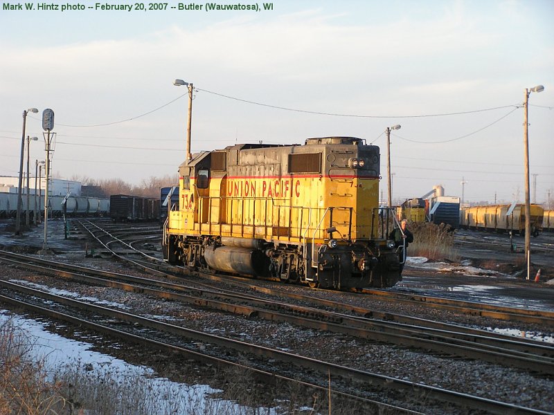 UP EMD GP38-2 734