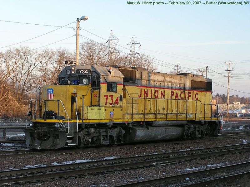 crew bags on the front end of UP 734