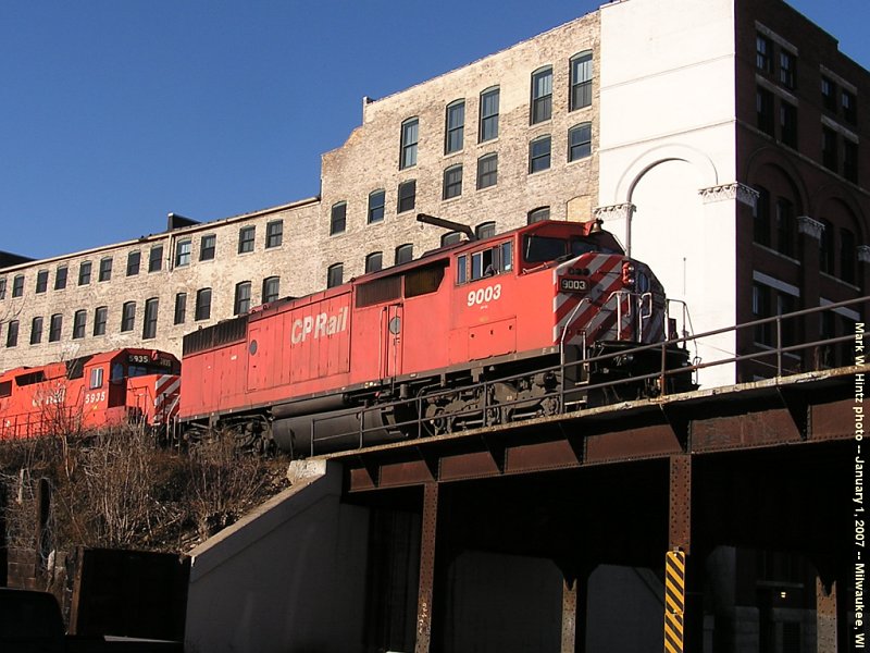 CP EMD SD40-2F 9003