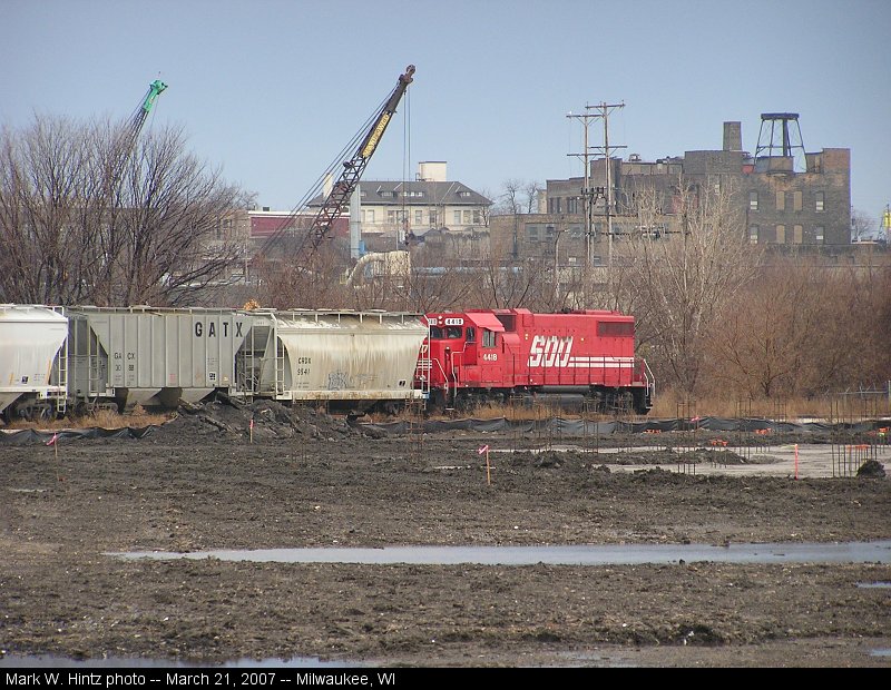 SOO EMD GP38-2 4418 on the Canal Street Spur