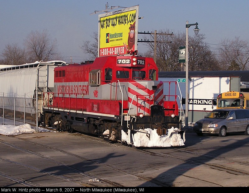 WSOR EMD/ATSF GP7U 702