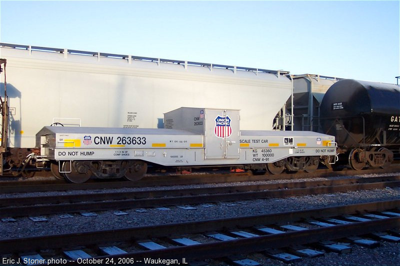 CNW scale test car 263633 (UP)