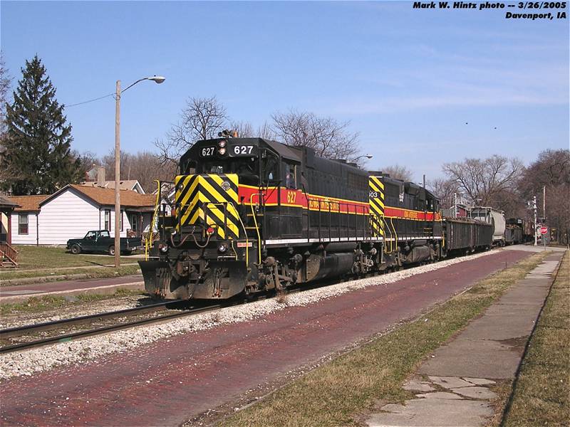 IAIS EMD GP38 627