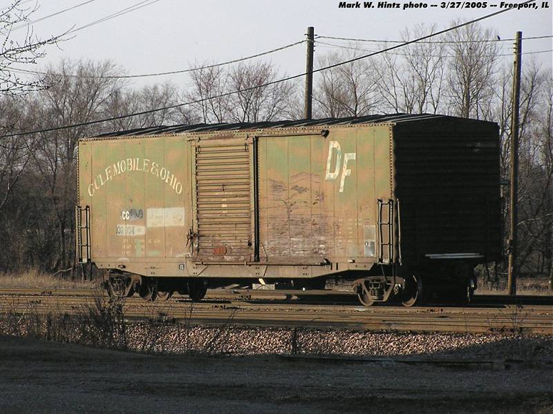 CC boxcar 102004 ex-IC/ICG/GM&O