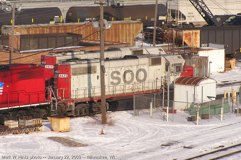 SOO EMD GP38-2 4425