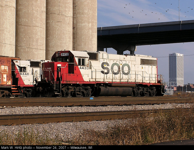 SOO EMD GP38-2 4433