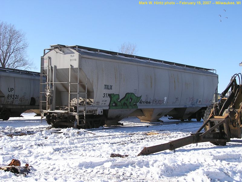 TILX covered hopper 311115 derailed in the Nidera yard